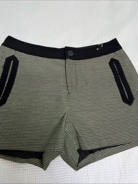 Rag & Bone sz 2 like new chartreuse patterned shorts w black trim lined 3 inch